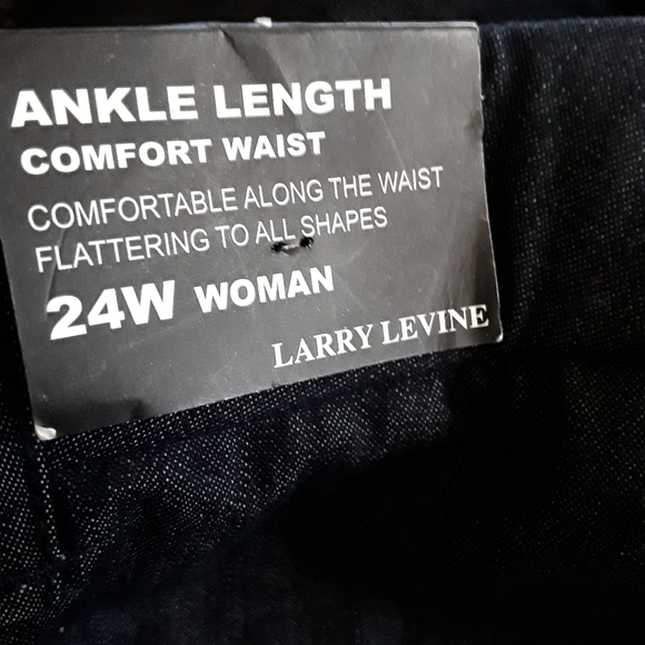 Larry Levine Woman- Comfort Waist Ankle Length Pants. Dark Navy. Size 24W. New! - Picture 5 of 7
